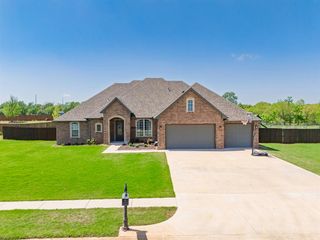 12858 Meadow Ridge, Shawnee, OK 74804