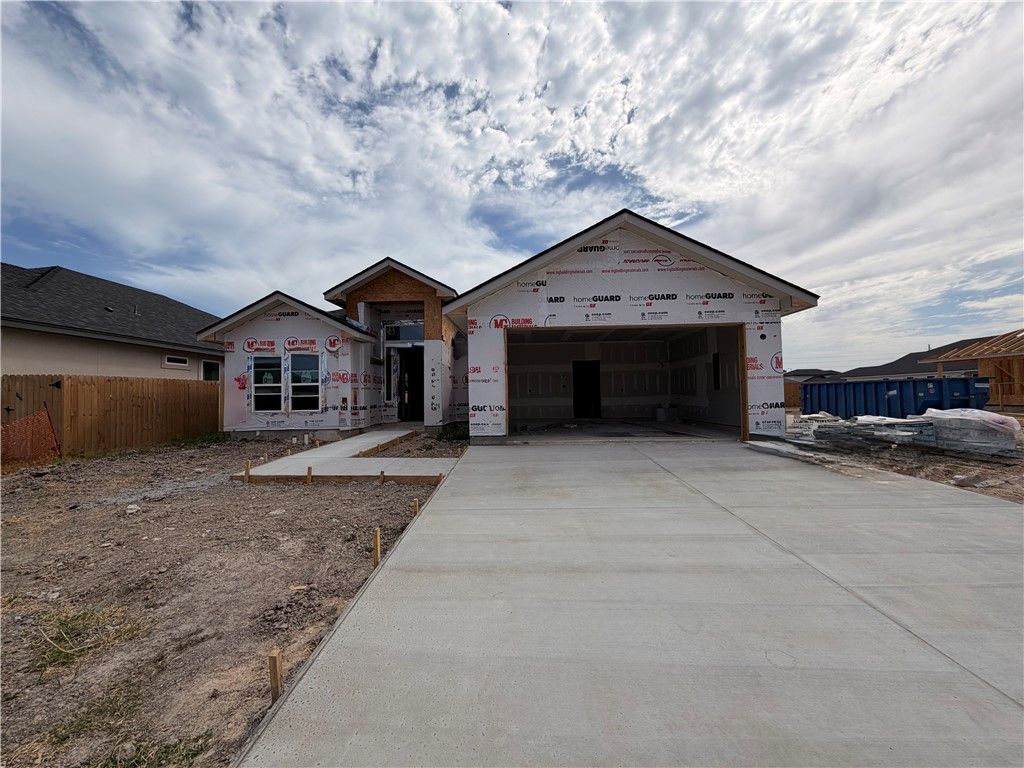 1813 Spoonbill Dr, Portland, TX 78374 — photo 2