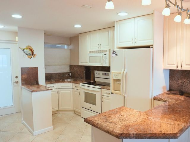 710 N Ocean Boulevard 1107, Pompano Beach, FL 33062