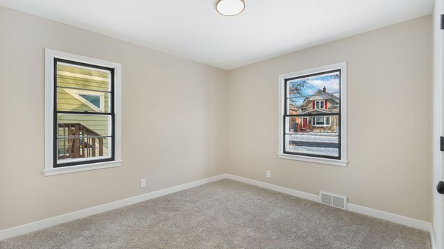 583 Cromwell Avenue, Saint Paul, MN 55104