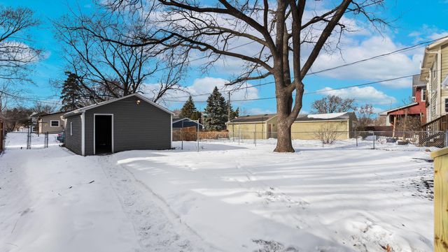 583 Cromwell Avenue, Saint Paul, MN 55104