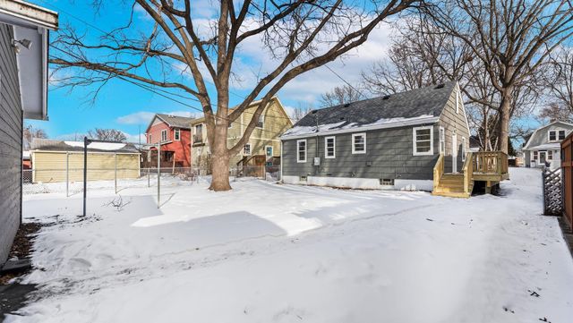 583 Cromwell Avenue, Saint Paul, MN 55104