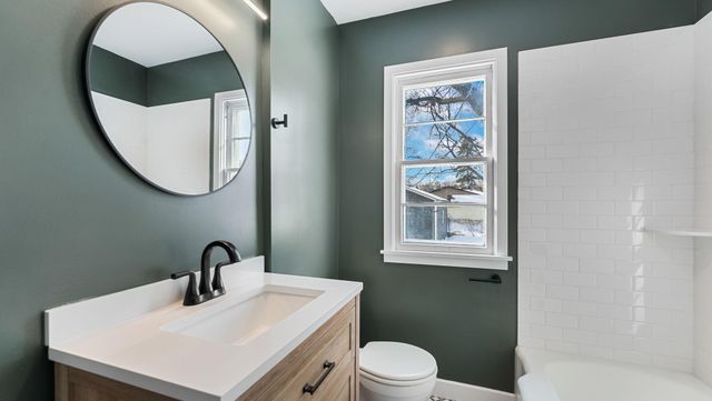 583 Cromwell Avenue, Saint Paul, MN 55104