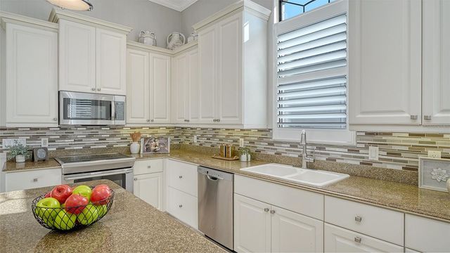 13828 SIENA LOOP, Lakewood Ranch, FL 34202