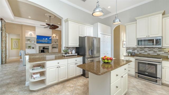 13828 SIENA LOOP, Lakewood Ranch, FL 34202