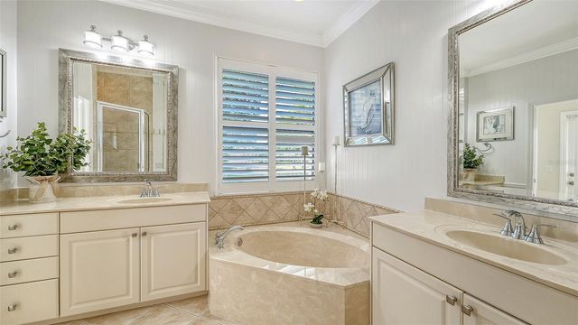 13828 SIENA LOOP, Lakewood Ranch, FL 34202