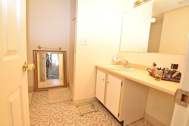 3 Franklin Square H, Randolph, MA 02368