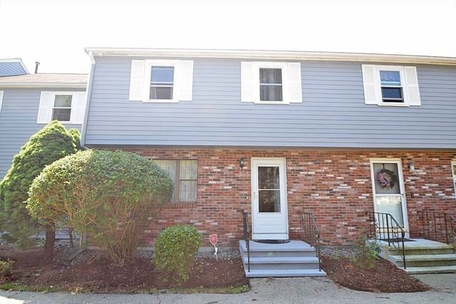 3 Franklin Square H, Randolph, MA 02368