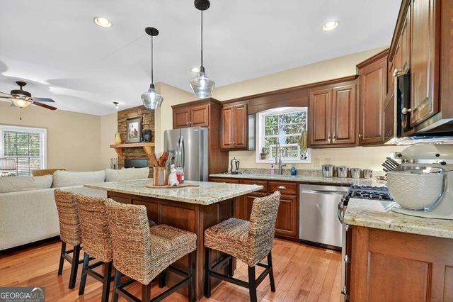 201 Minnehaha Trail, Blue Ridge, GA 30513