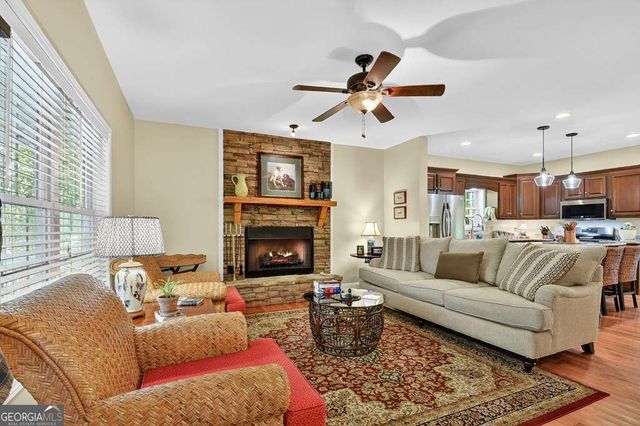 201 Minnehaha Trail, Blue Ridge, GA 30513