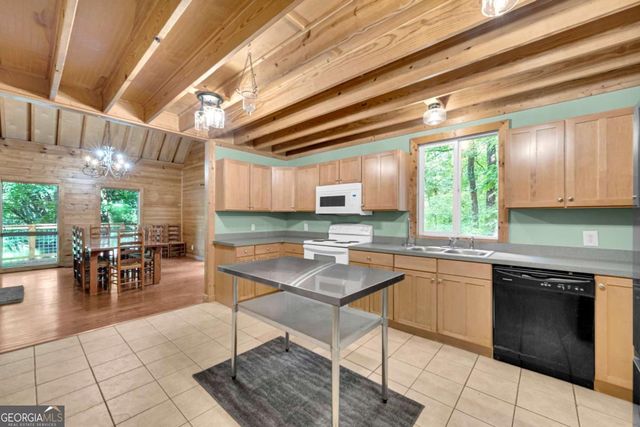 465 Lakeside Trail, Martin, GA 30557