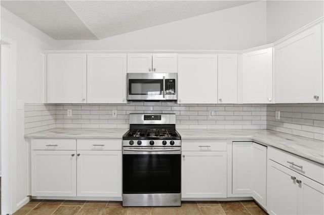 1229 Colony Bend Court, Lawrenceville, GA 30043