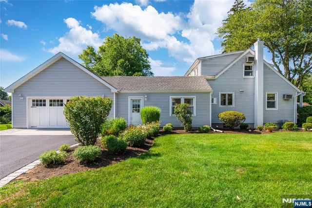 139 Cosman Street, Twp Of Washington, NJ 07676