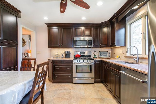 139 Cosman Street, Twp Of Washington, NJ 07676
