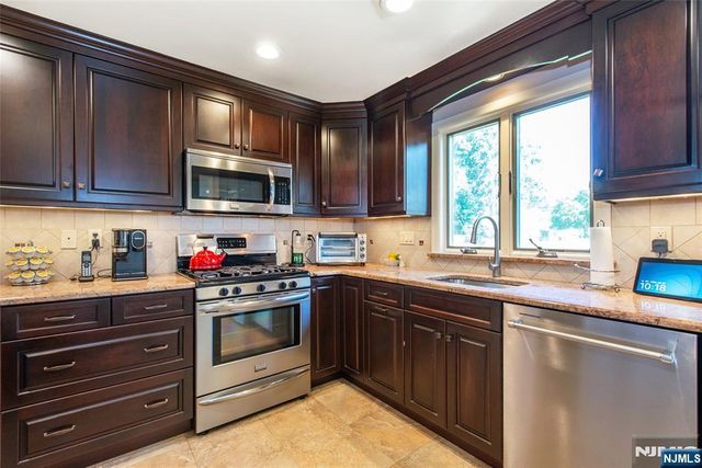 139 Cosman Street, Twp Of Washington, NJ 07676