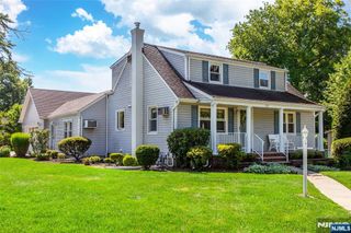 139 Cosman Street, Twp Of Washington, NJ 07676