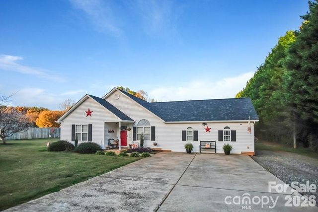 2120 Tryon Courthouse Road, Bessemer City, NC 28016