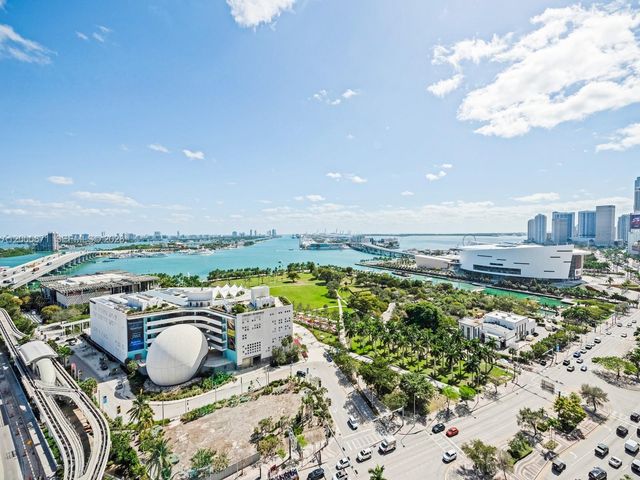 1100 Biscayne Blvd 2105, Miami, FL 33132