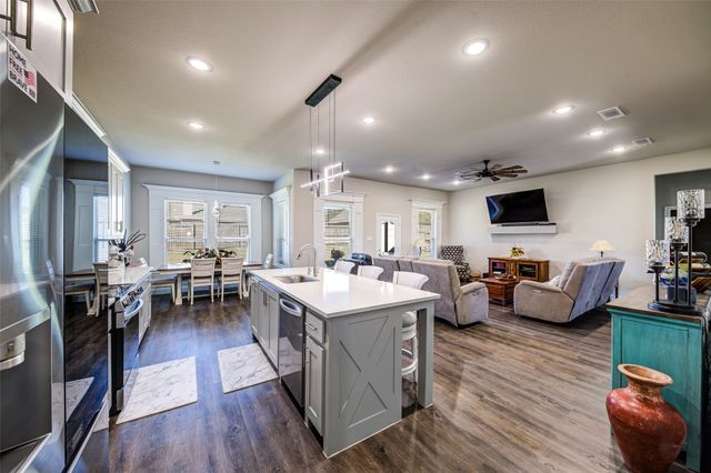 2205 Briarwood Drive, Bridgeport, TX 76426