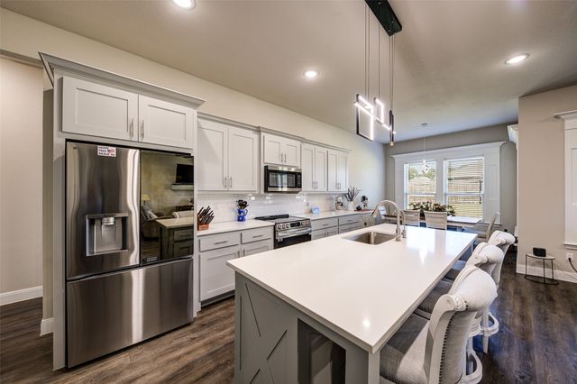 2205 Briarwood Drive, Bridgeport, TX 76426