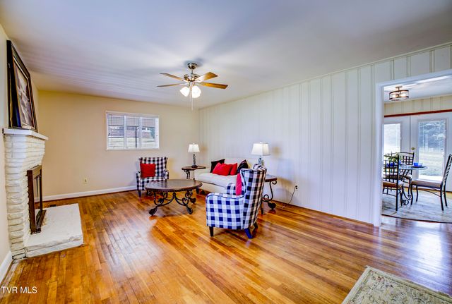167 Cherry Lane, Bristol, VA 24201