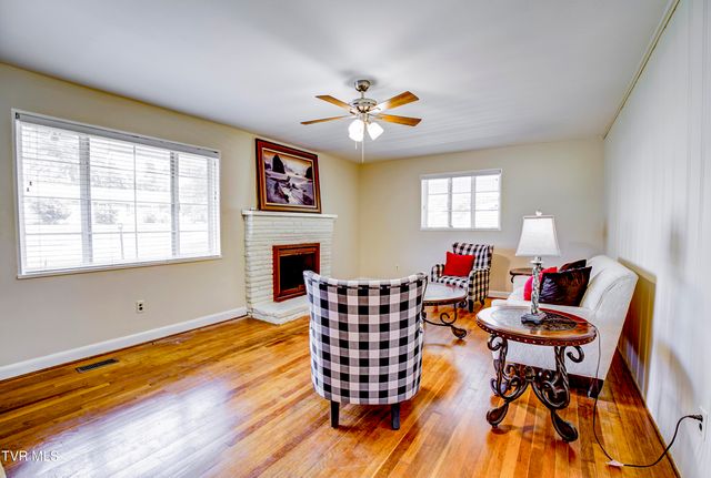 167 Cherry Lane, Bristol, VA 24201