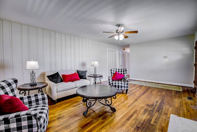 167 Cherry Lane, Bristol, VA 24201