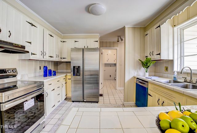 167 Cherry Lane, Bristol, VA 24201
