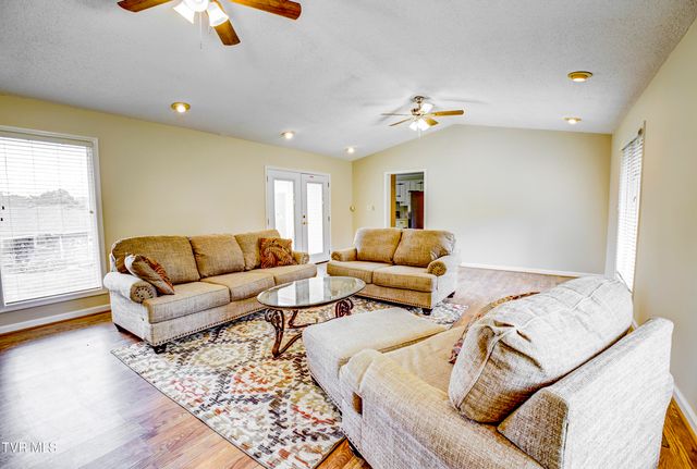 167 Cherry Lane, Bristol, VA 24201