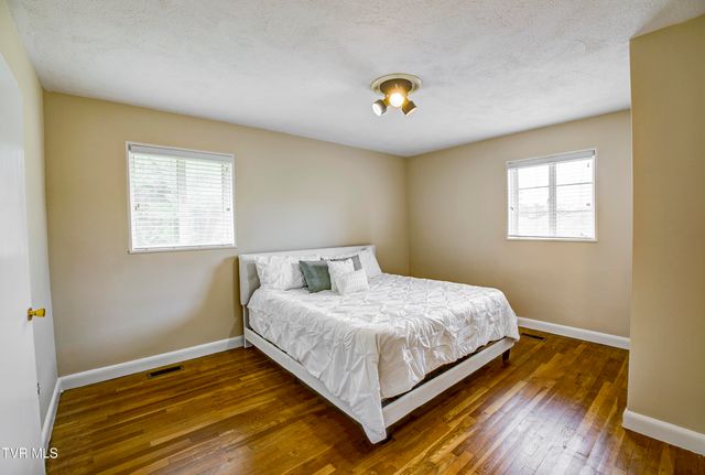 167 Cherry Lane, Bristol, VA 24201