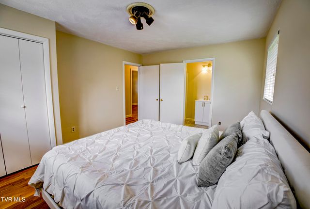 167 Cherry Lane, Bristol, VA 24201