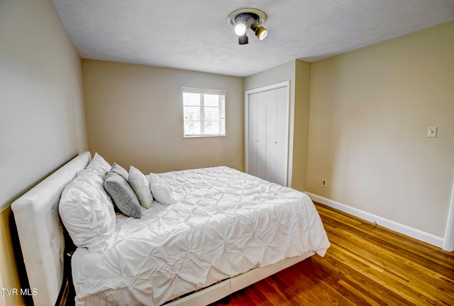 167 Cherry Lane, Bristol, VA 24201