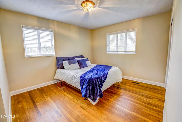 167 Cherry Lane, Bristol, VA 24201