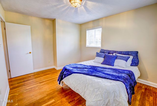 167 Cherry Lane, Bristol, VA 24201