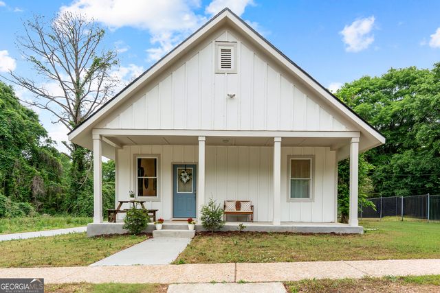 506 Askew Avenue, Hogansville, GA 30230