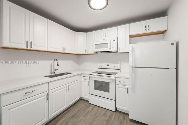 938 Normandy T T938, Delray Beach, FL 33484