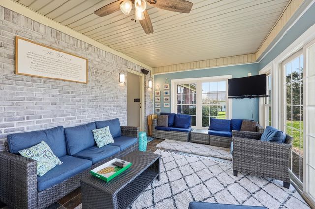 104 Sutton Lane, Lancaster, KY 40444