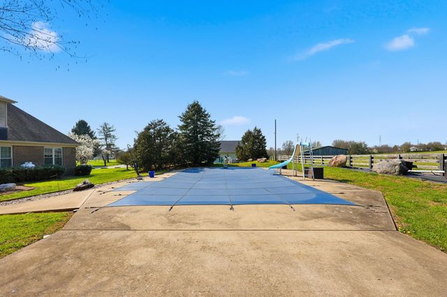 104 Sutton Lane, Lancaster, KY 40444