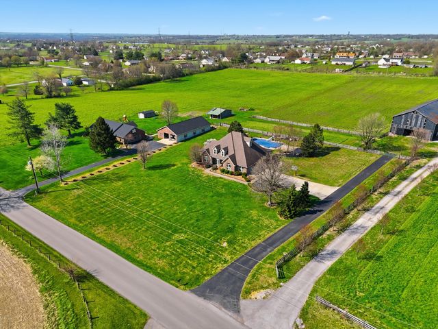 104 Sutton Lane, Lancaster, KY 40444