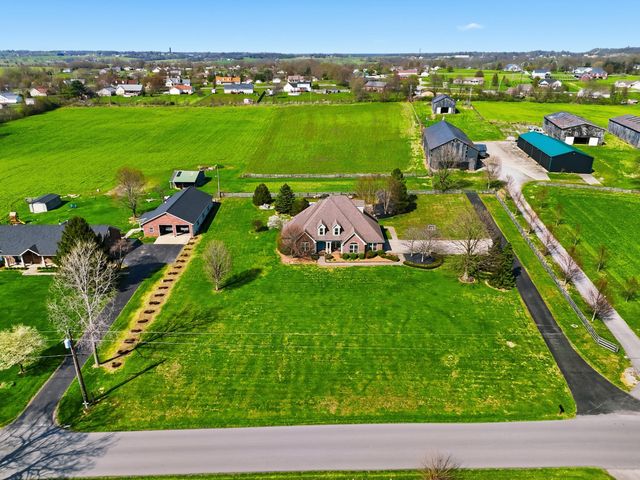 104 Sutton Lane, Lancaster, KY 40444