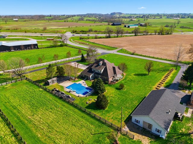 104 Sutton Lane, Lancaster, KY 40444