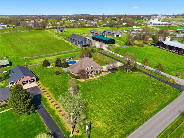 104 Sutton Lane, Lancaster, KY 40444