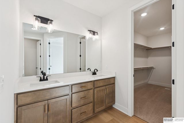 18067 Sycamore Drive, Gretna, NE 68028