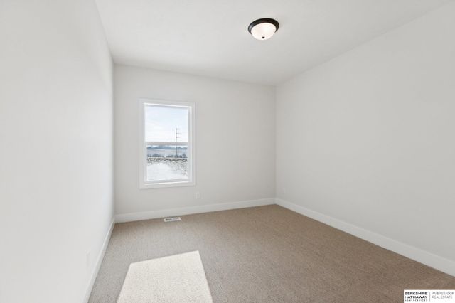 18067 Sycamore Drive, Gretna, NE 68028