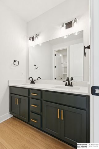 18067 Sycamore Drive, Gretna, NE 68028