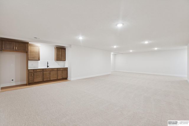 18067 Sycamore Drive, Gretna, NE 68028