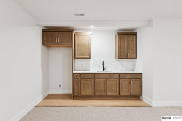 18067 Sycamore Drive, Gretna, NE 68028