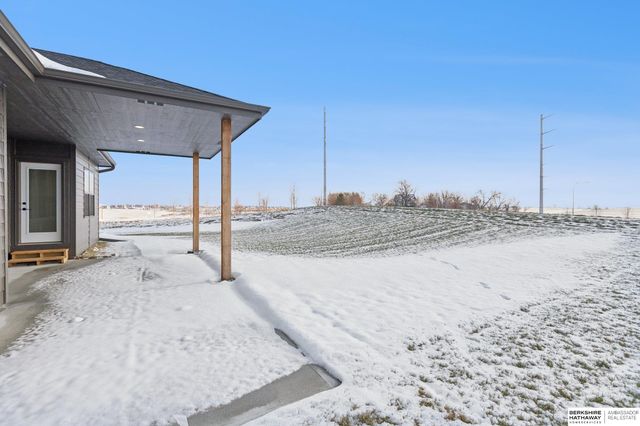 18067 Sycamore Drive, Gretna, NE 68028