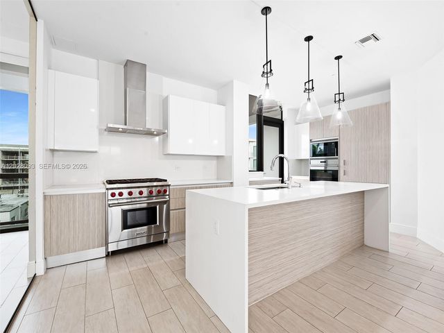30 Isle Of Venice Dr 403, Fort Lauderdale, FL 33301