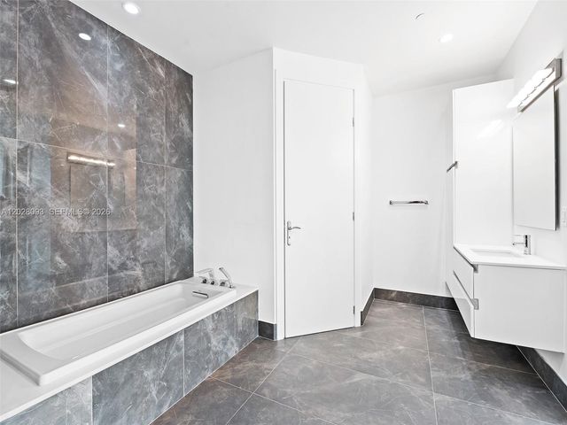 30 Isle Of Venice Dr 403, Fort Lauderdale, FL 33301